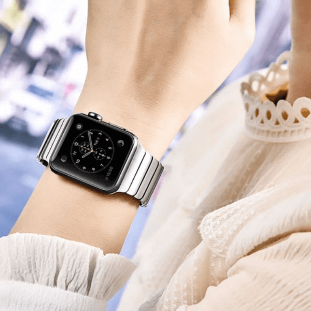 Space grey apple watch sale with silver link bracelet